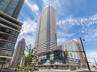 4065 Confederation Pkwy W #1003, Mississauga, ON L5B 0L4