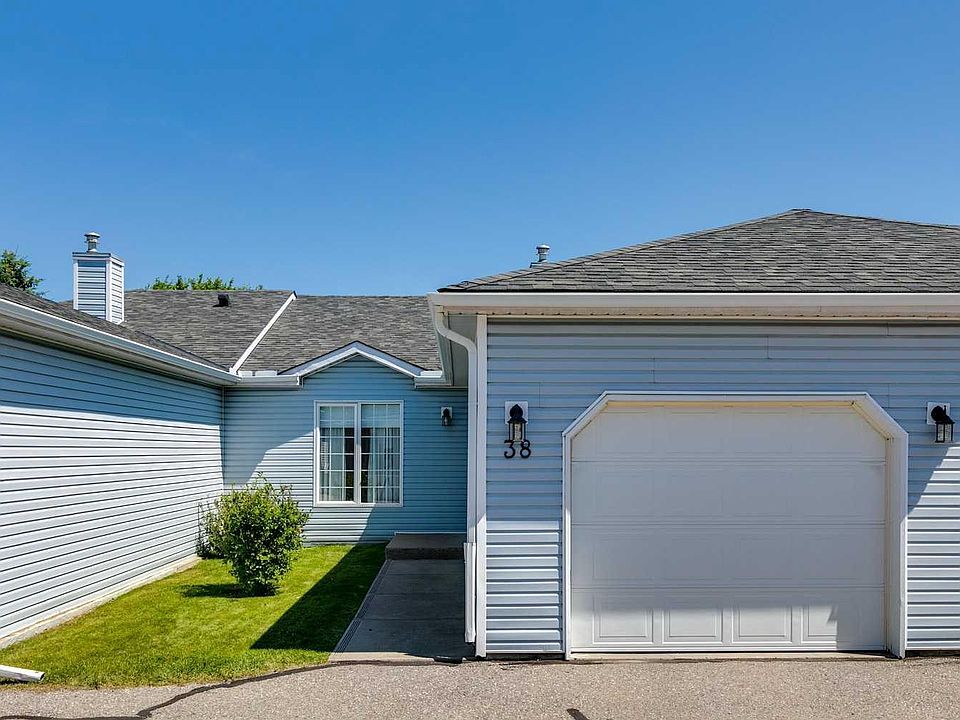 1st image of 105 Elm Pl #38