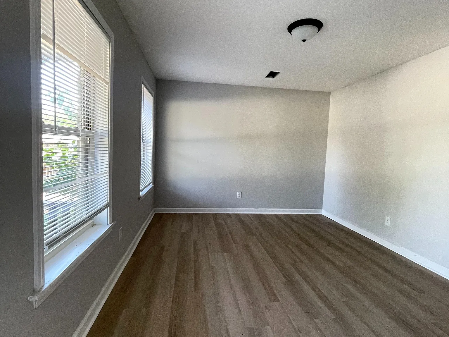 4 bed, 1.5 bath, 1109 sqft, $1,395 — Photo 4