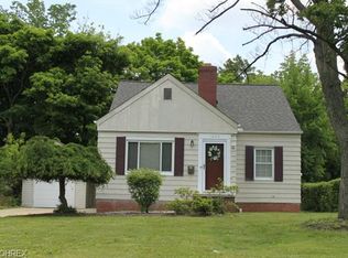 1663 Richmond Rd, Lyndhurst, OH 44124