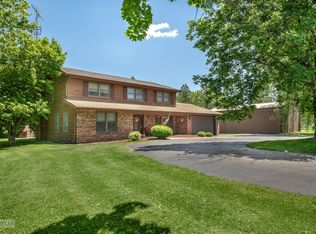 2469 N 4203rd Rd, Sheridan, IL 60551