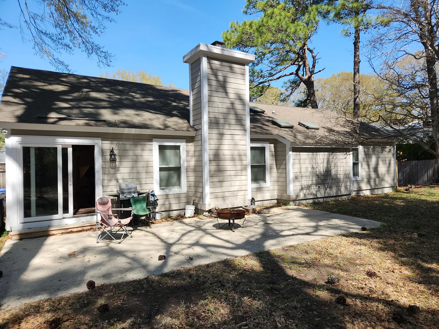 3 bed, 2.0 bath, 1720 sqft, $3,400 — Photo 3