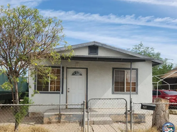 717 E 4th St, Calexico, CA 92231