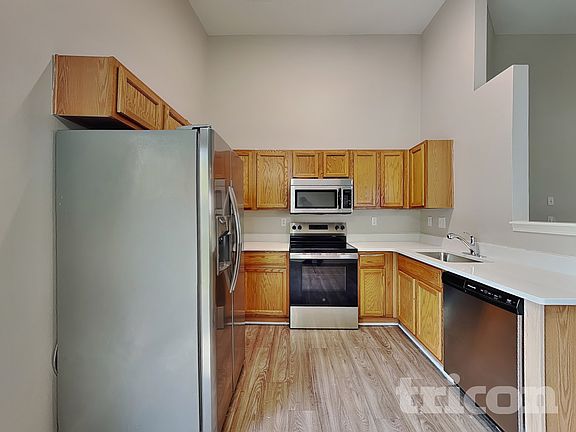 4th image of 8422 Wallace Glen Dr
