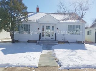 305 E 4th Ave, Cheyenne, WY 82001