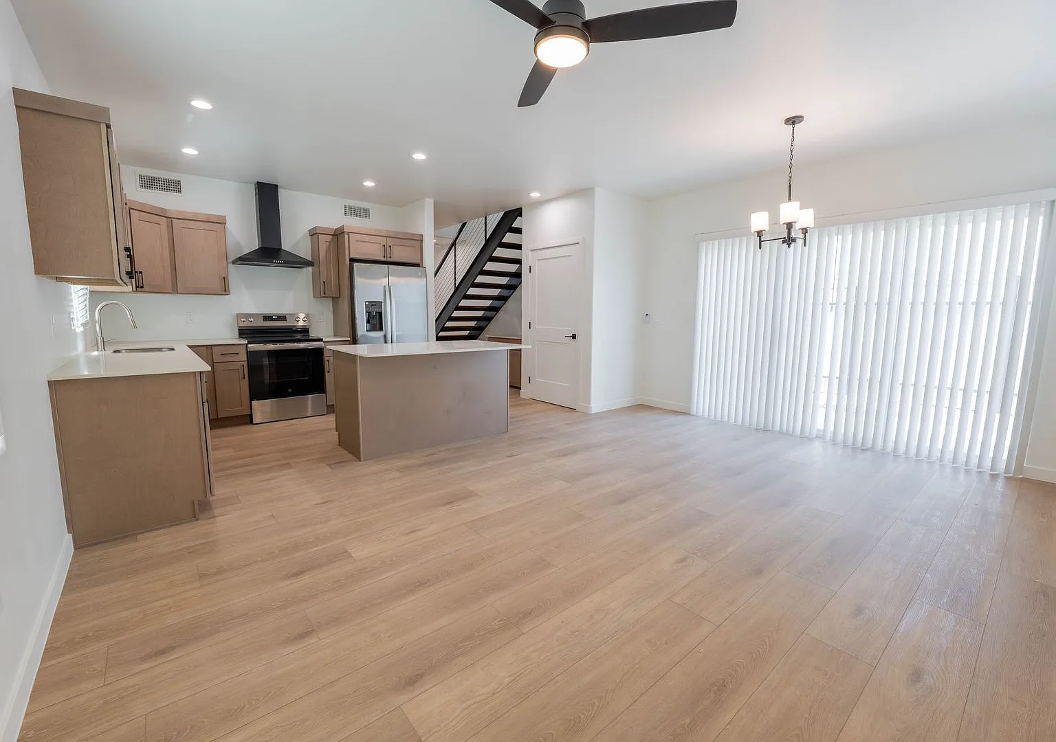 1300 N Rook Ave #18 — Photo 3