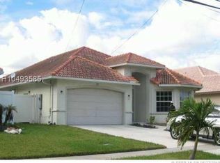 900 SE 2nd Ave, Dania Beach, FL 33004