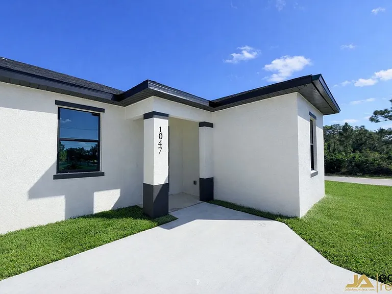 1047 Jaguar Blvd — Photo 8