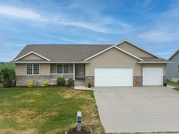 1500 Cedar Bnd, Palo, IA 52324