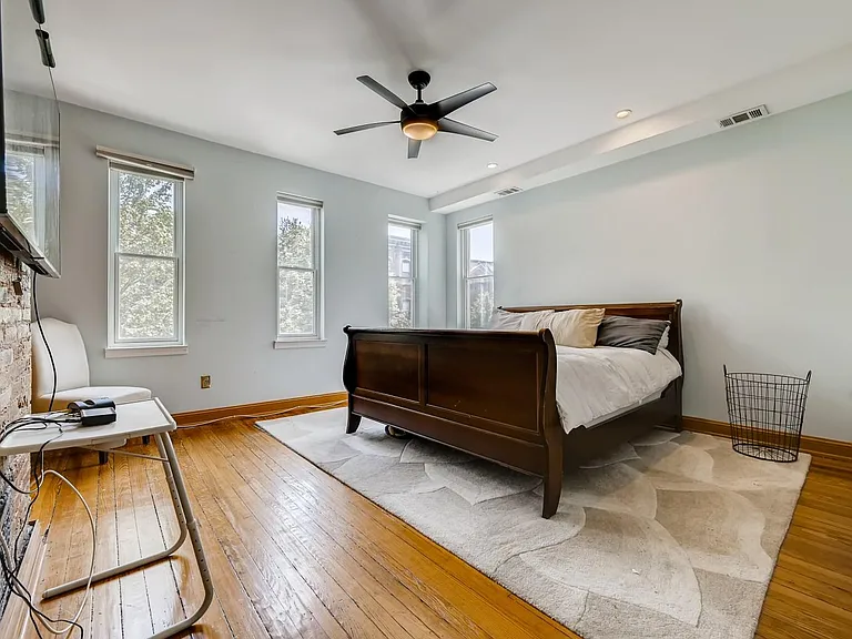 2200 E Baltimore St — Photo 23