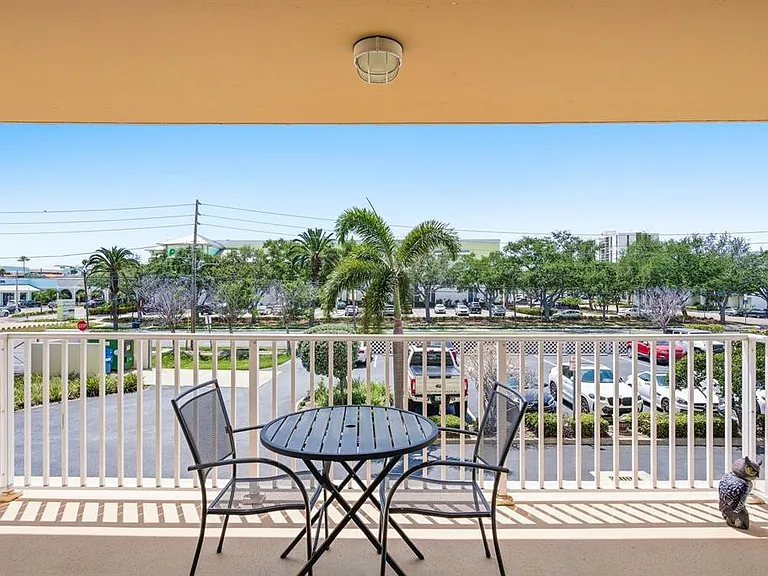 223 Island Way #2D — Photo 24