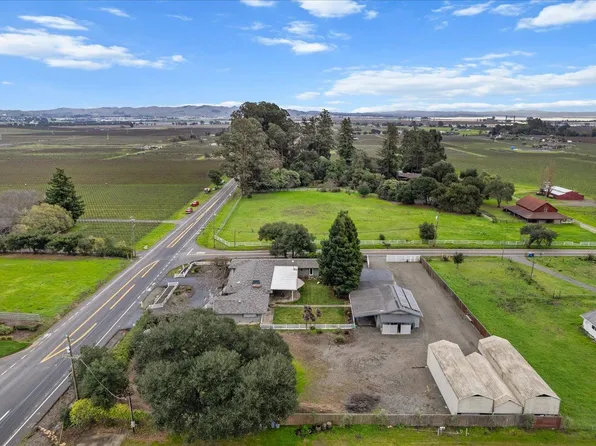1235 Cuttings Wharf Road, Napa, CA 94559