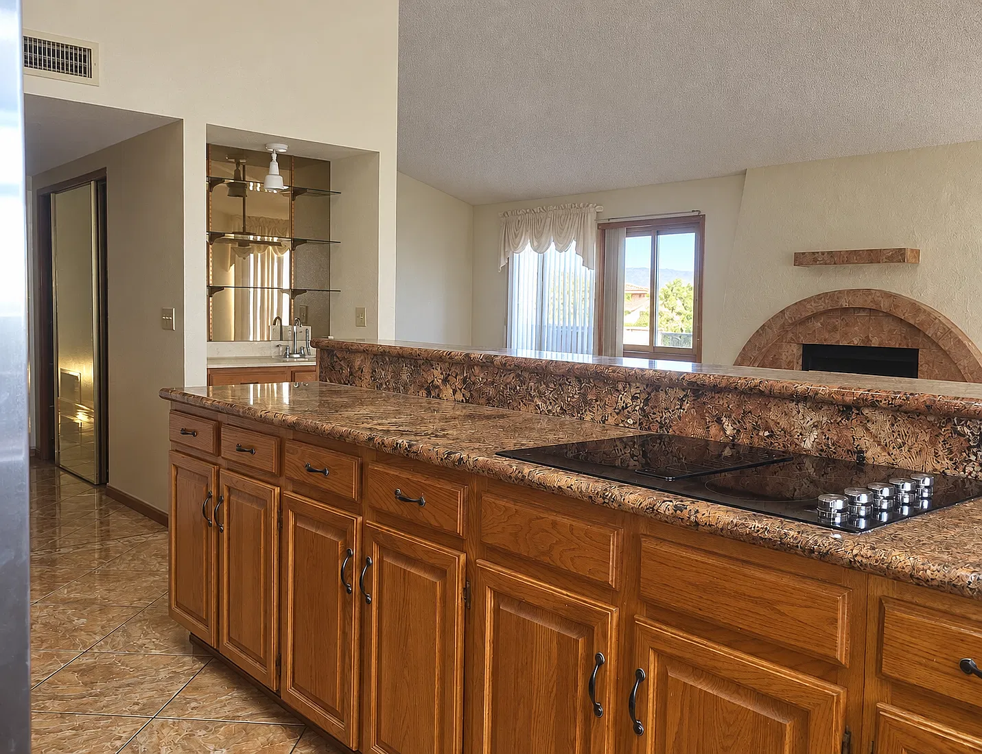 3 bed, 2153 sqft, $2,700 — Photo 4