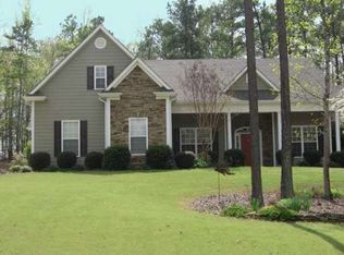 50 Walton Place Dr, Newnan, GA 30263