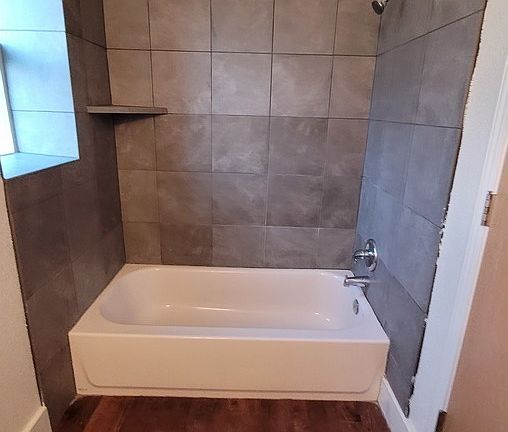 3rd image of 1215 N 18th St #301
