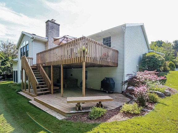 3rd image of 3841 Kingsway Ct SE