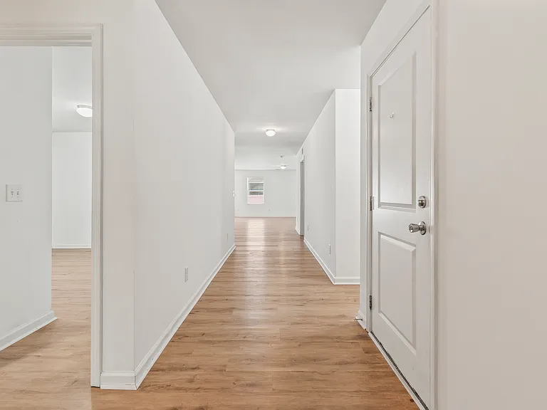 1789 Sapphire Dr — Photo 5