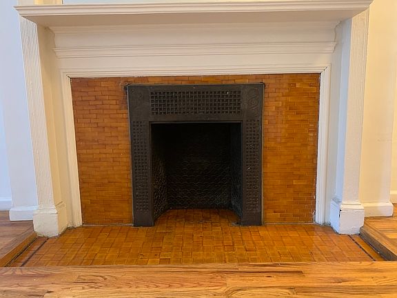 2nd image of 258 W 73rd St #4