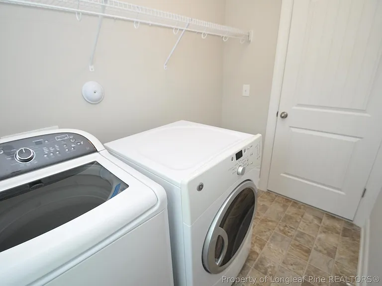 1107 Summer Meadow Dr — Photo 25