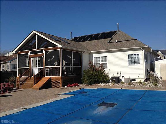 3rd image of 2561 Kentucky Derby Dr