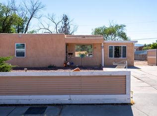 2116 Alvarado Dr NE, Albuquerque, NM 87110