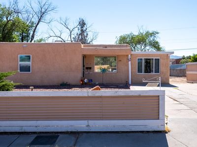 2116 Alvarado Dr NE, Albuquerque, NM, 87110