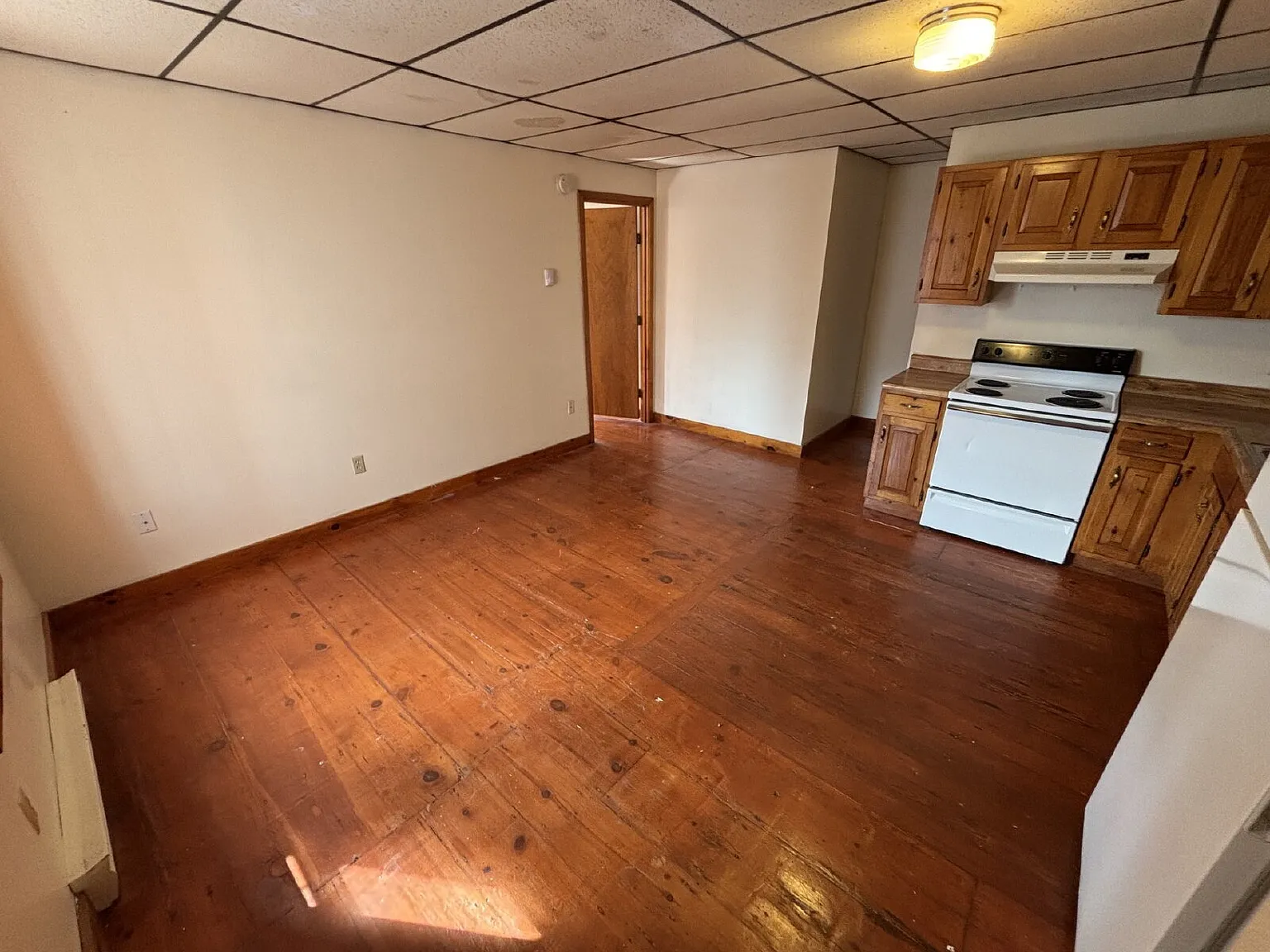 247 Main St — Photo 2
