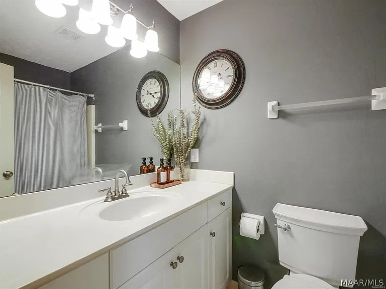 9691 Greythorne Way — Photo 10
