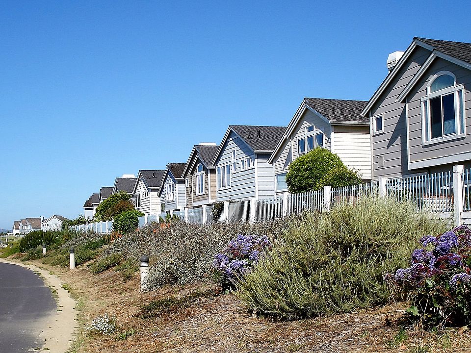 1st image of 6 Seagull Dr