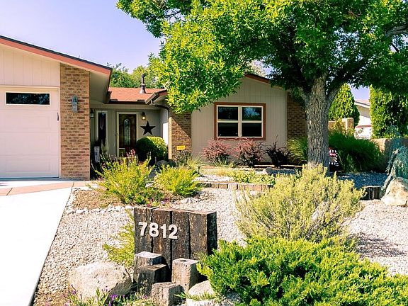 3rd image of 7812 Calle De Plata NE