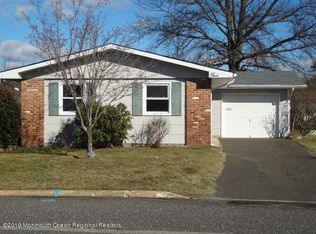 5 Thomas Ct, Brick, NJ 08724