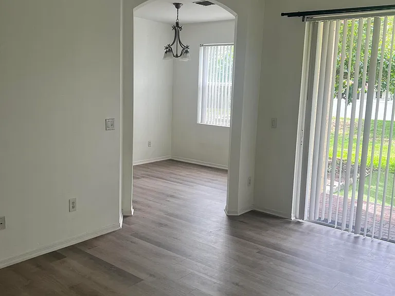 303 Seminole Palms Dr — Photo 21