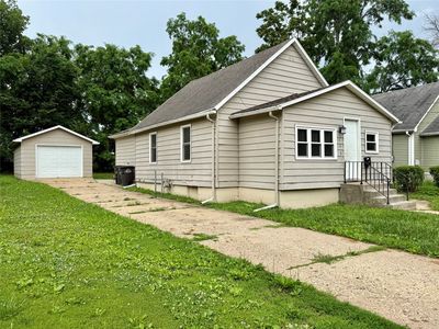 1431 E 19th St, Des Moines, IA, 50316