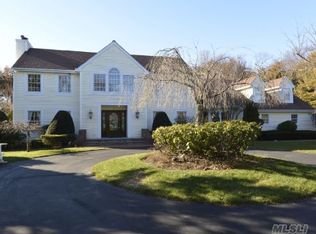 8 Miller Farms Dr, Miller Place, NY 11764
