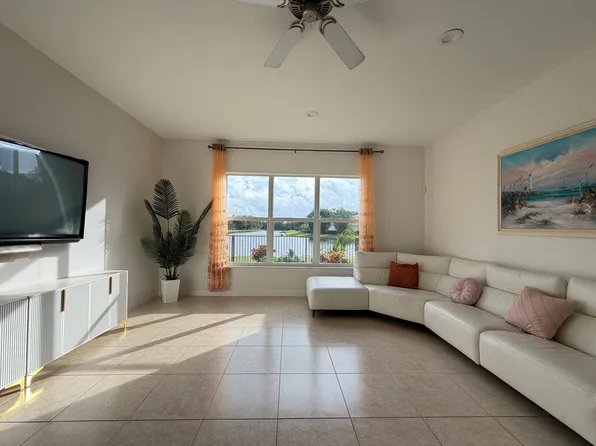 143 Isle Verde Way, Palm Beach Gardens, FL 33418