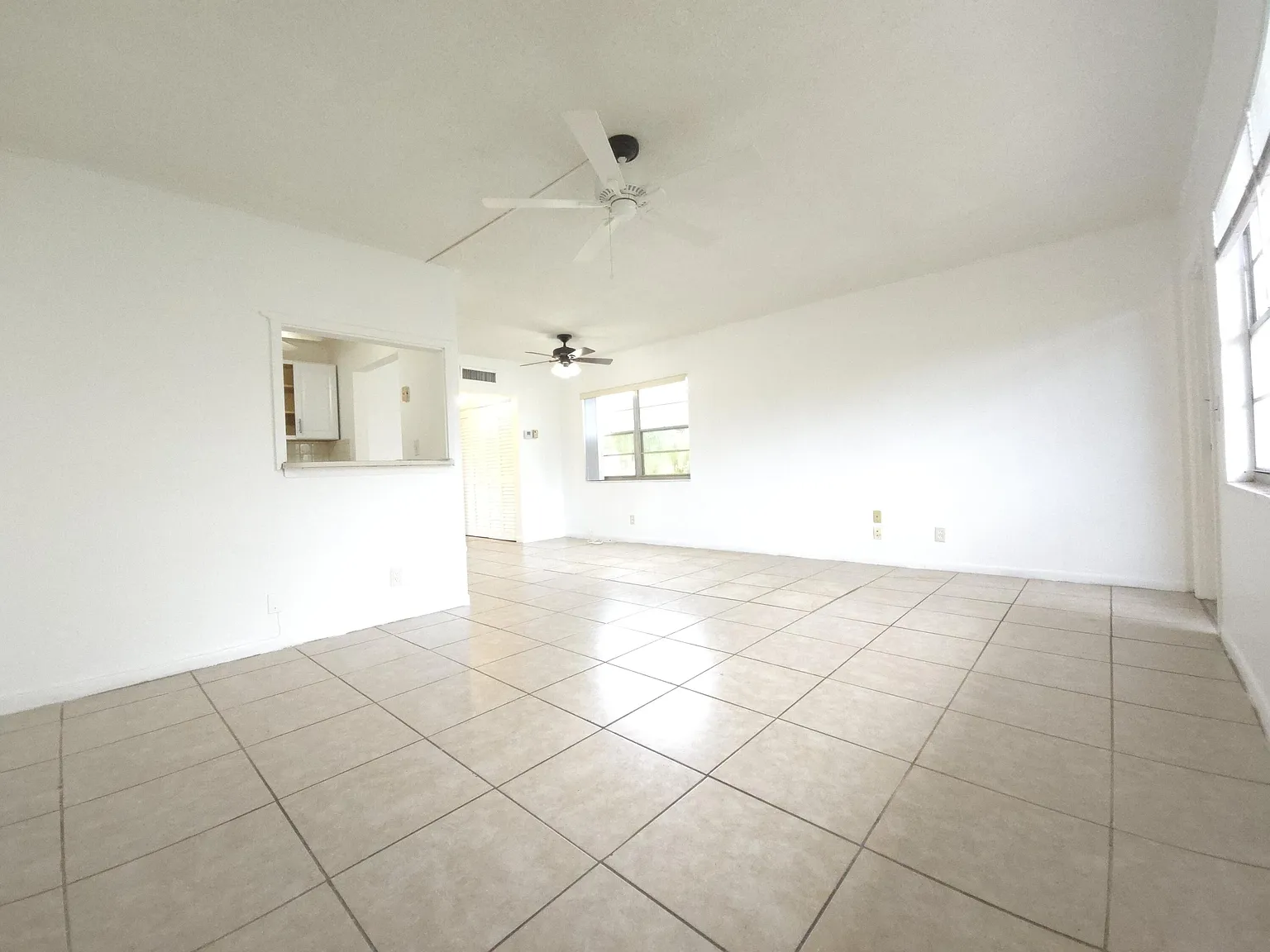 1 bed, 1.5 bath, 684 sqft, $1,500 — Photo 2