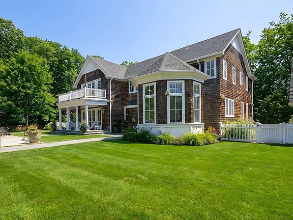 2nd image of 2136 Deerfield Rd