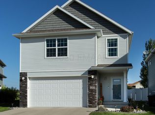 5565 Tuscan Ct S, Fargo, ND 58104