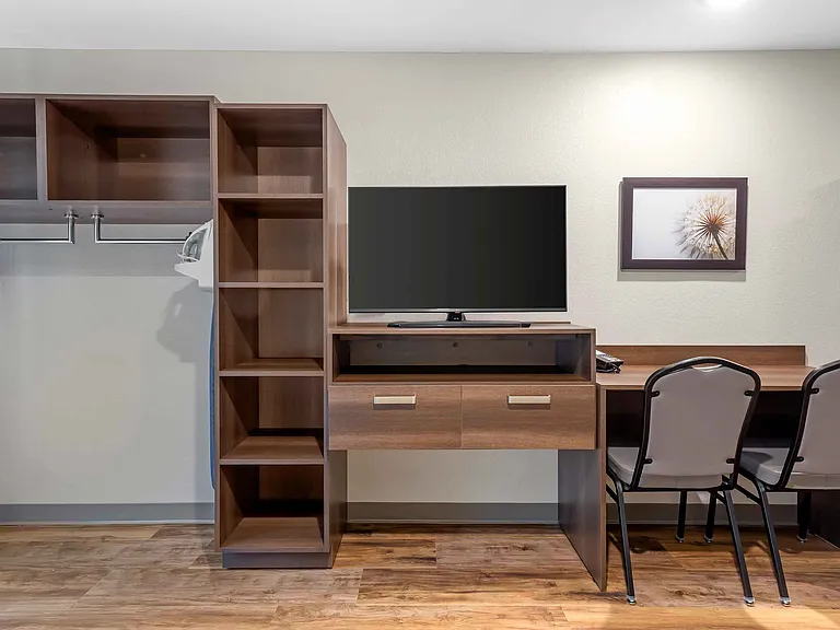 Studio Suite - 2 Queen Beds