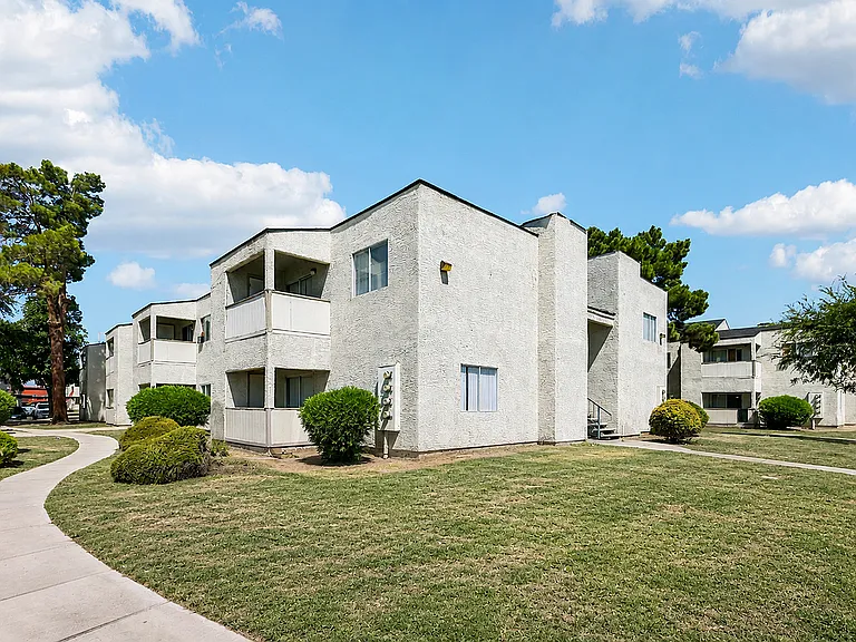 Wood Ridge Villas — Photo 10