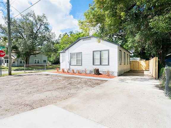 2nd image of 8202 N ALASKA STREET