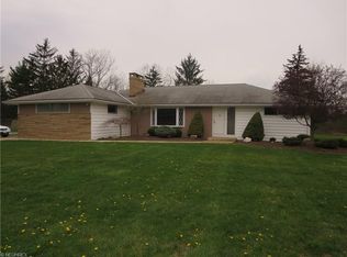 17296 Greenbrier Dr, Strongsville, OH 44136