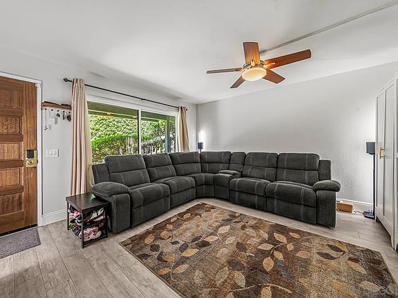 5th image of 5661 Lake Park Way Unit 6