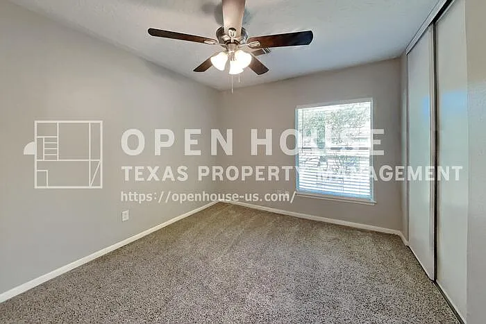 9322 Wandsworth Dr — Photo 17