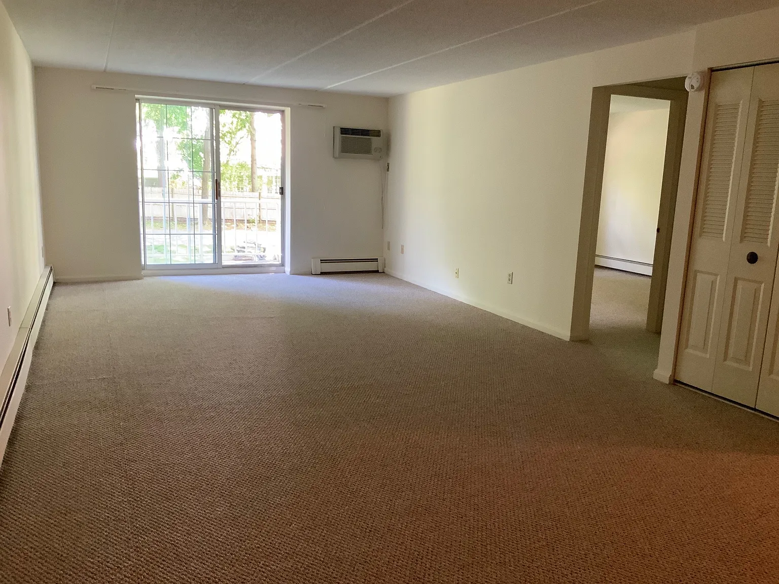 1 bed, 900 sqft, $2,175 — Photo 4