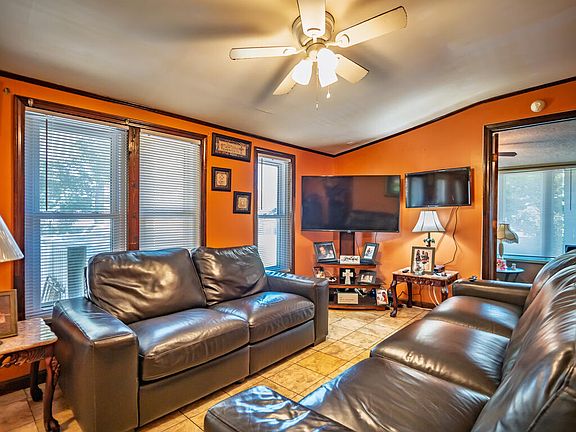 5th image of 1217 Teasdale Rd