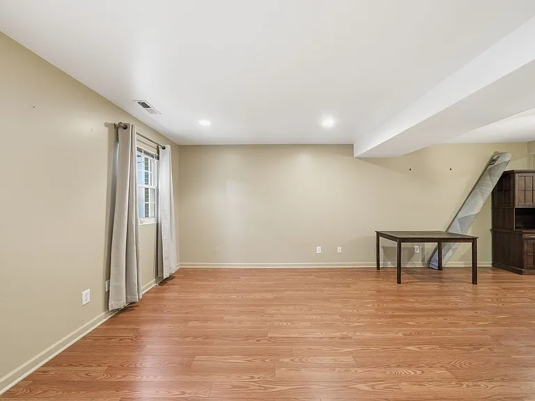 6355 New Market Way — Photo 18