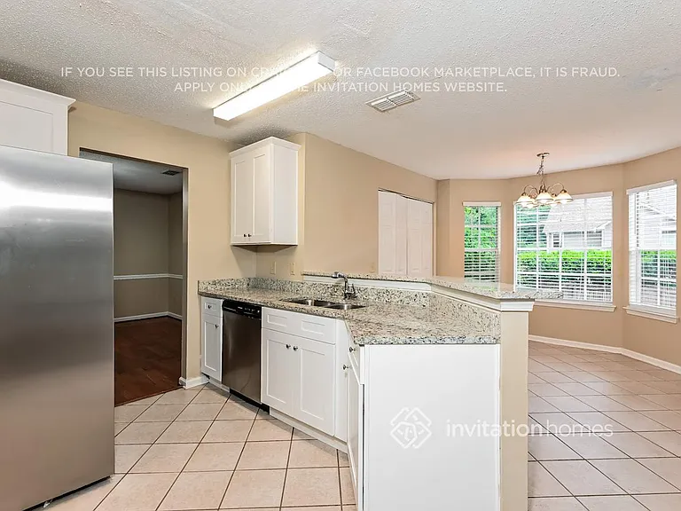 395 Oakdale Cir — Photo 6