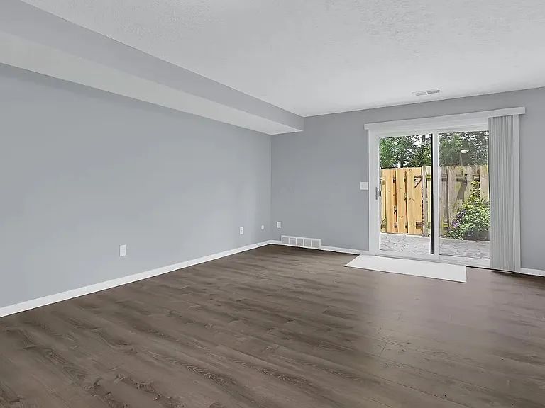 103 Lancelot Ln — Photo 17