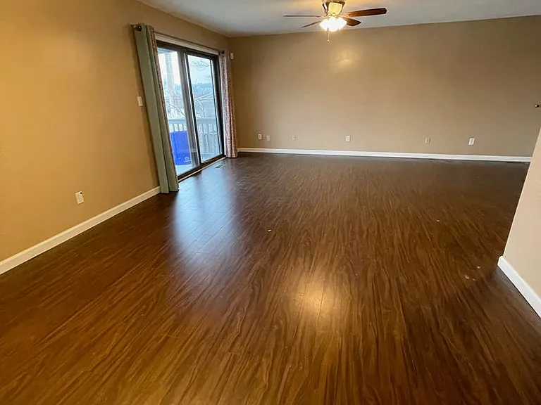 1239 Troy Hill Rd — Photo 5